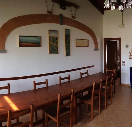 Agriturismo "Le Rondinelle" Valiano Buitenkant foto