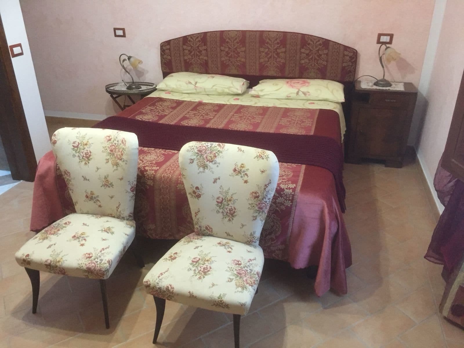 Agriturismo "Le Rondinelle" Valiano Buitenkant foto