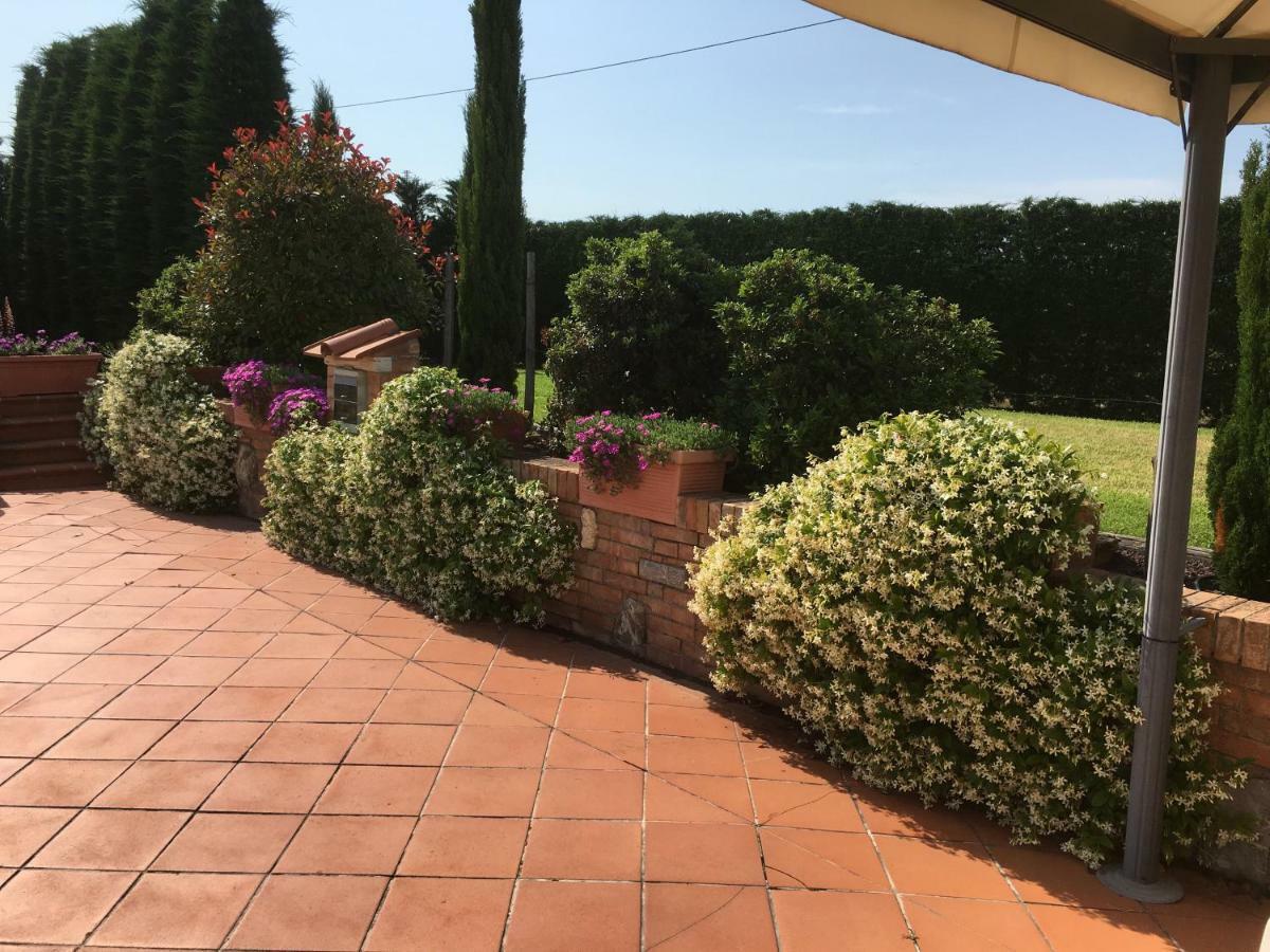 Agriturismo "Le Rondinelle" Valiano Buitenkant foto